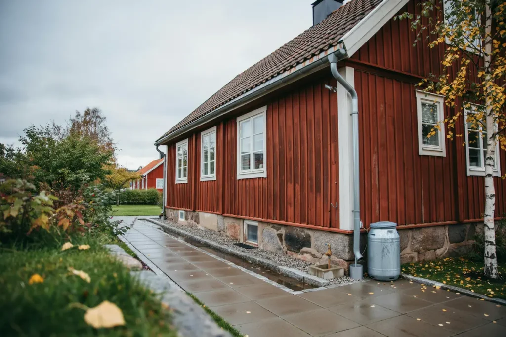 september i huset 6 vvs saker att fixa nu inf r h stens regn kallare kv llar och h gre belastning